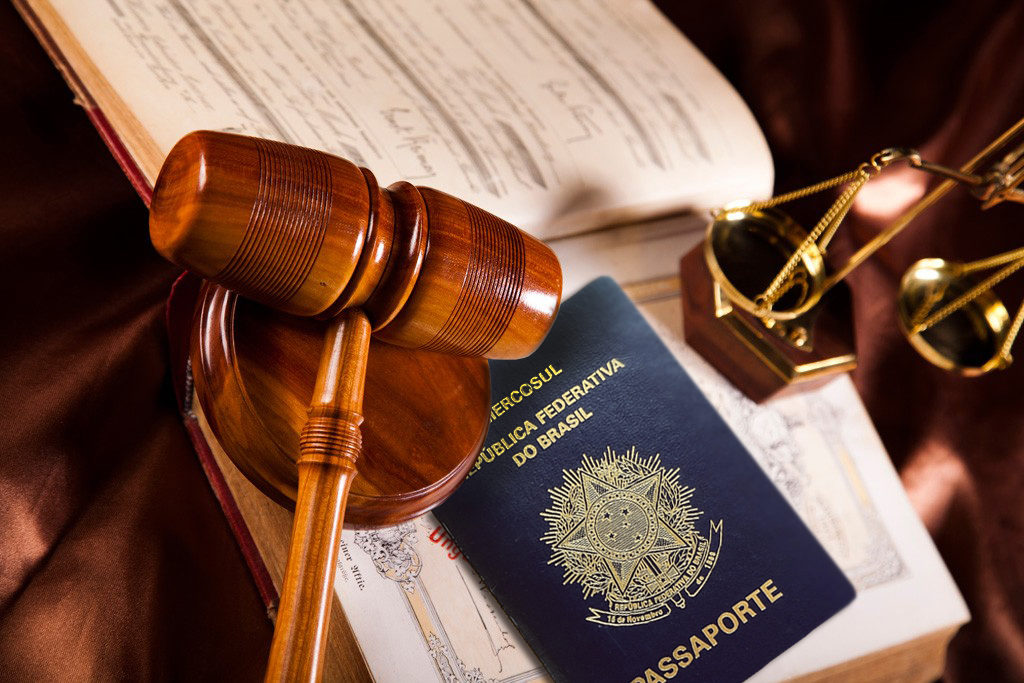 ADVOGADOS FERREIRA NETO E TRICATE