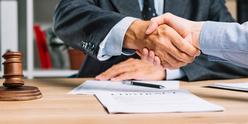 ADVOGADOS FERREIRA NETO E TRICATE